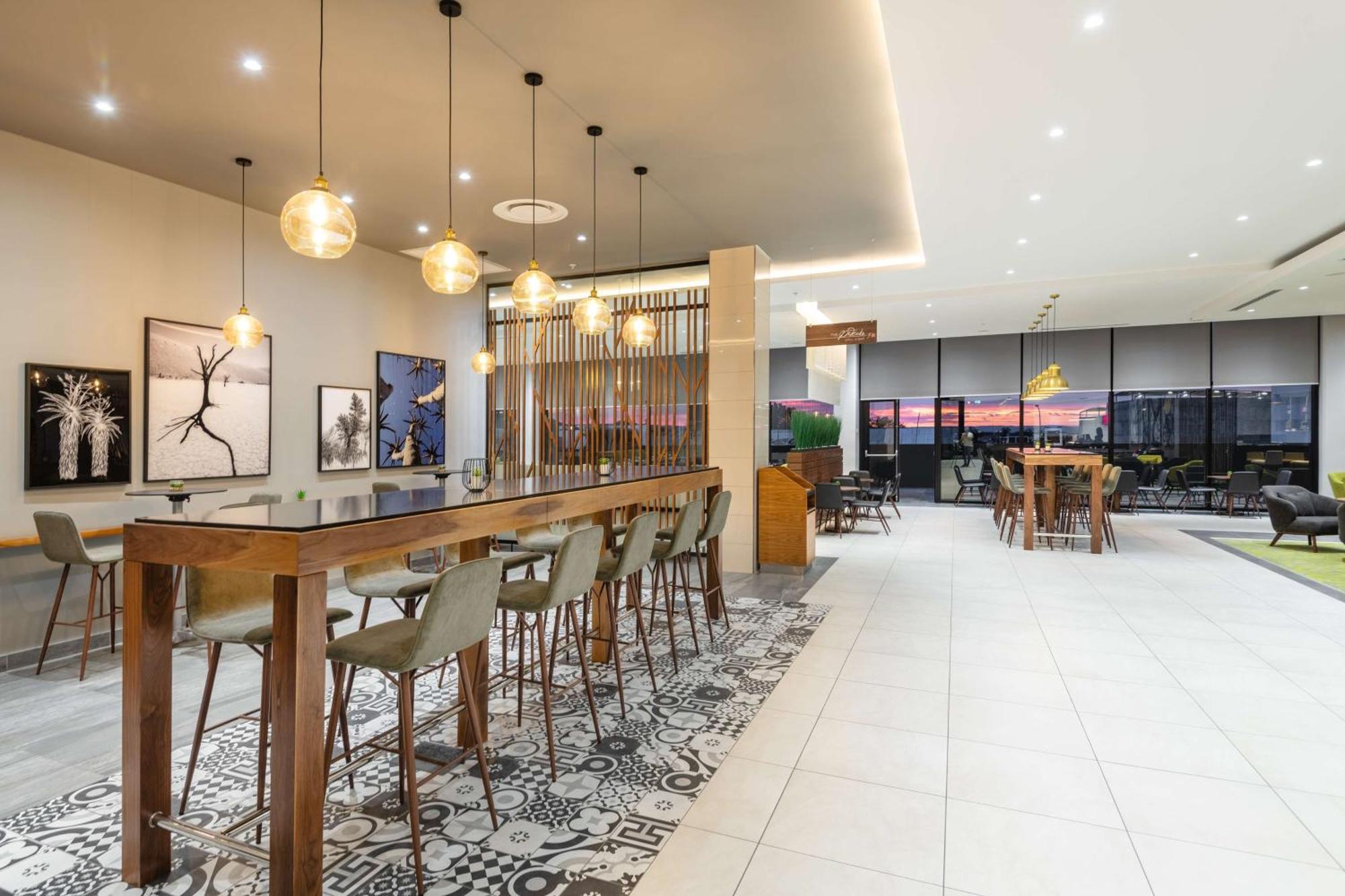 Hilton Garden Inn Windhoek Exterior photo